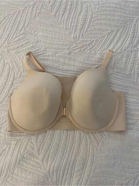Seamless Nude T-Shirt Bra with Front Closure
